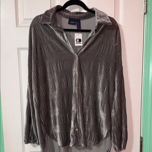 Daytrip Velvet Shirt in Soft Gray